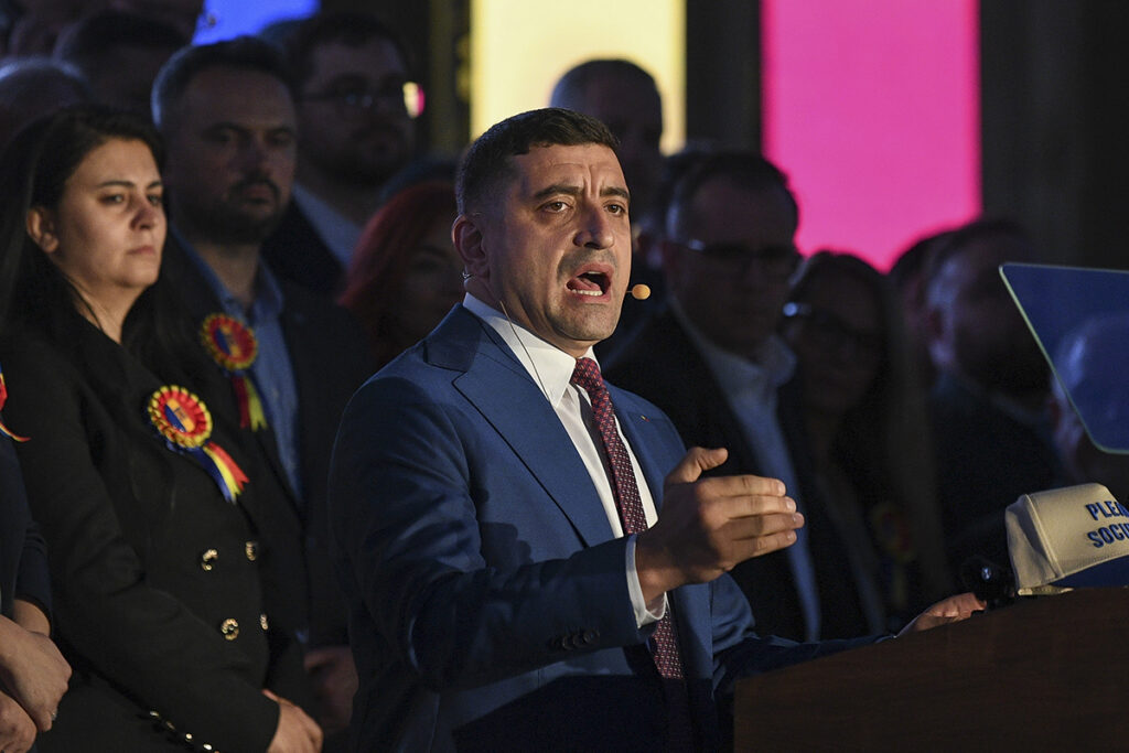 George Simion (AUR): „Votăm contra faţă de Nicuşor Dan şi votăm pentru strategia de apărare naţională”