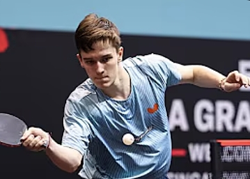 Tenis de masă: Iulian Chiriţa, vicecampion mondial la dublu mixt, la U19