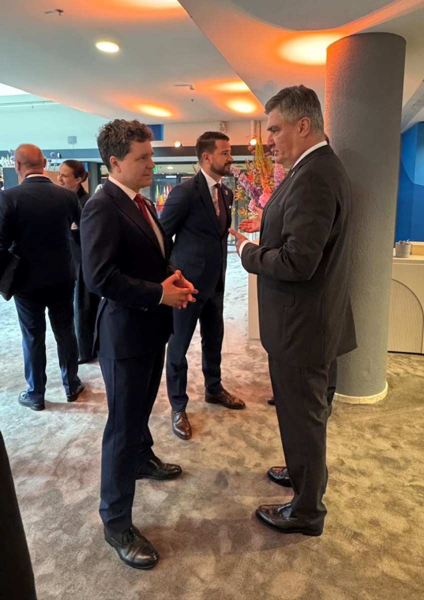 Nicușor Dan summit NATO