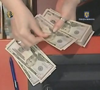 falsificatori valută