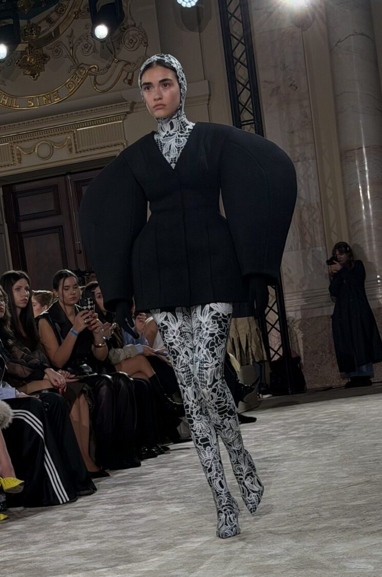 mara popa mercedes benz bucharest fashion week next generation 