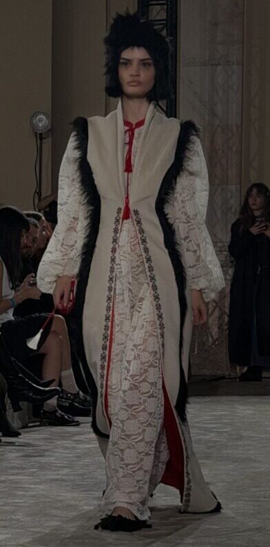 aizme onder mercedes-benz bucharest fashion week 