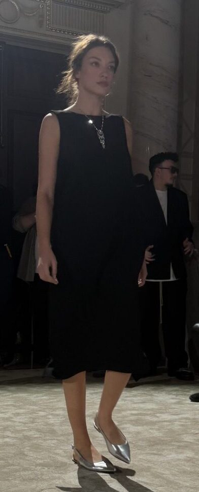 rhea costa mercedes benz bucharest fashion week ss 26