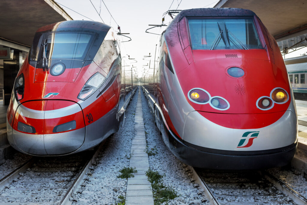 Vinerea neagră a Italiei: Greva sindicaliștilor paralizează transportul public, aerian și feroviar 