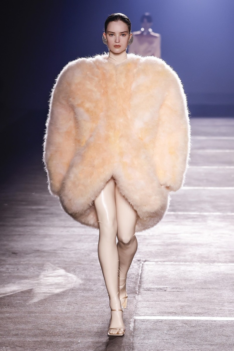 mugler paris fashion week ss 26 