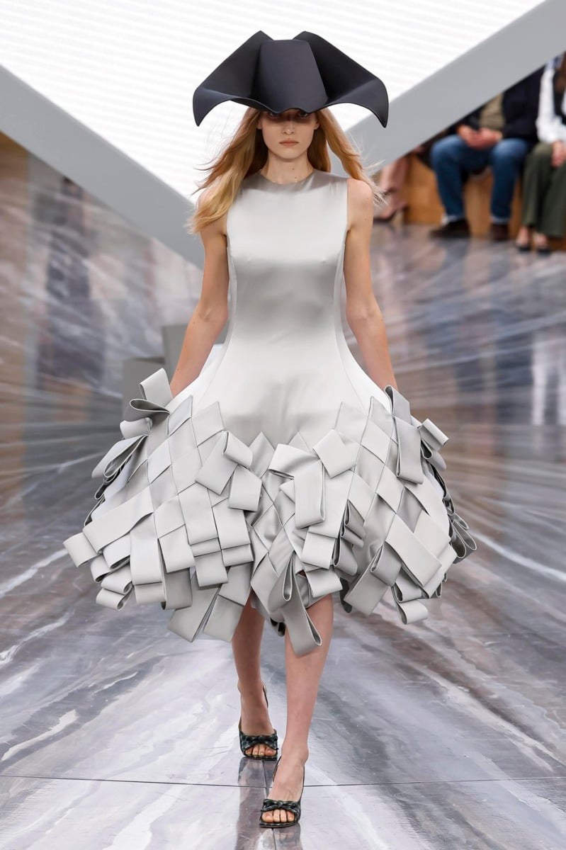 Dior paris fashion week ss 26 