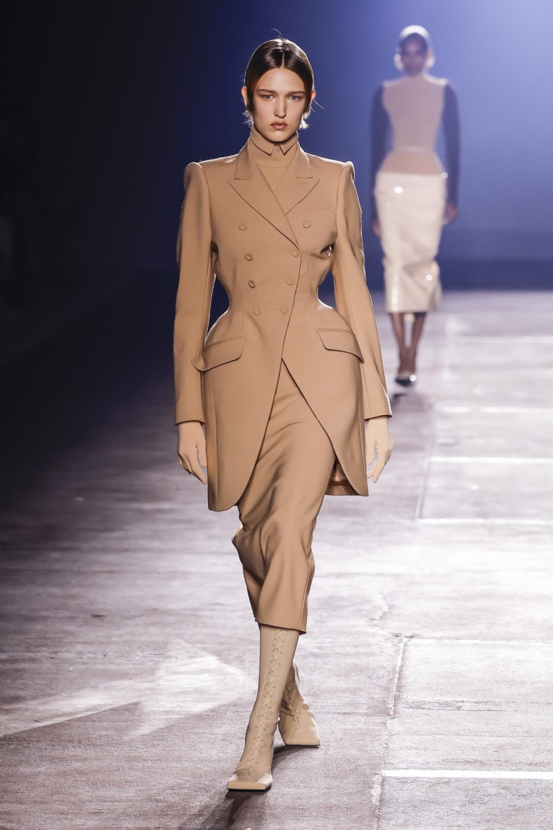 mugler paris fashion week ss 26 