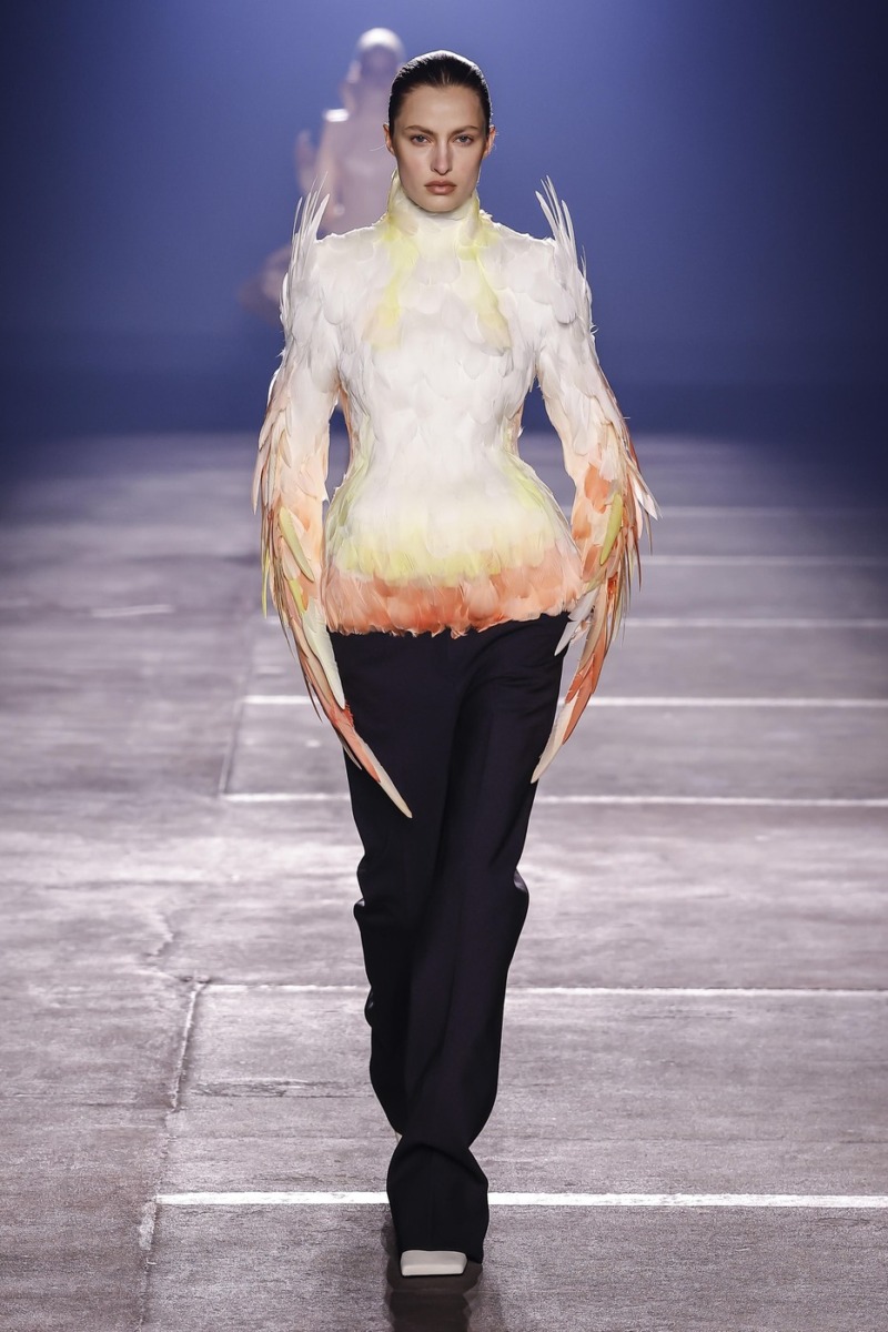 mugler paris fashion week ss 26 