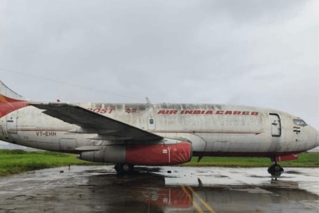 O mare companie aviatică a uitat un avion Boeing într-un aeroport timp de 12 ani / Cât a avut de achitat pentru „găzduirea” aeronavei