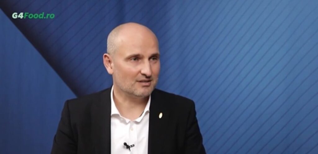 Exclusiv | Care sunt avantajele folosirii dronelor în agricultură / Gabriel Stoian, Profeco: „Consumul de apă se reduce de la 200-300 litri, prin metoda clasică, la 10-20 litri”
