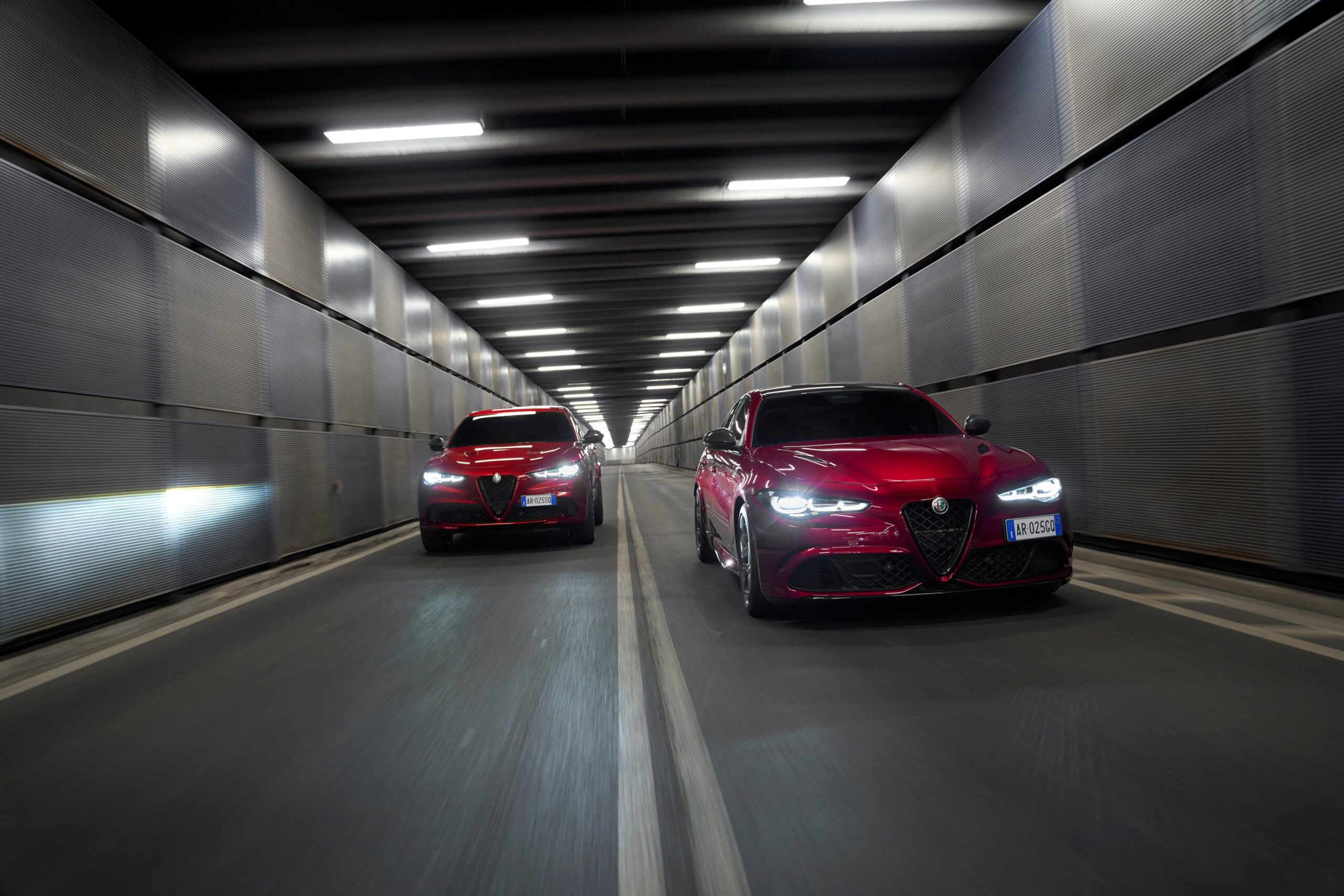 FOTO Alfa Romeo prezintă noile modele Giulia și Stelvio Quadrifoglio Collezione / Doar 63 de unități din fiecare vor fi disponibile